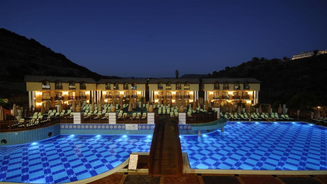 Noxinn Club Hotel Konaklı 外观 照片