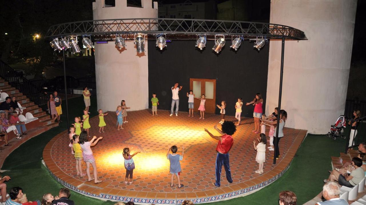 Noxinn Club Hotel Konaklı 外观 照片